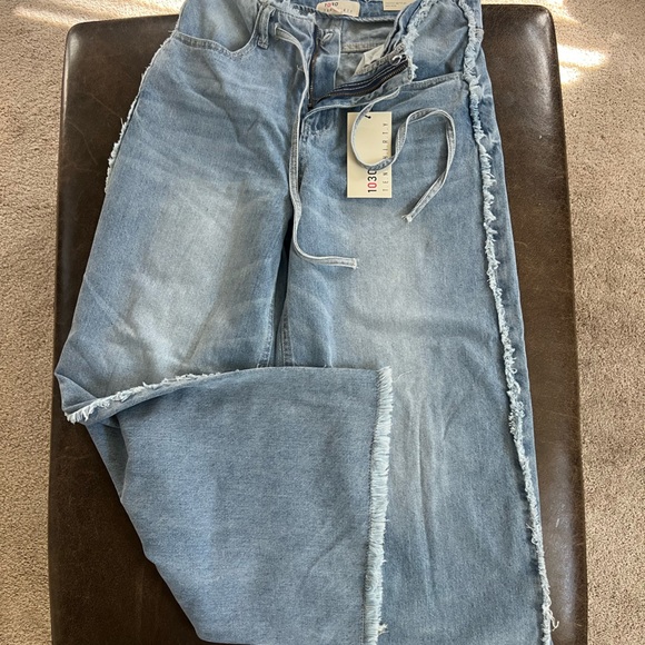 Ten thirty frayed wide leg boho jeans size 5/27 - Picture 3 of 9